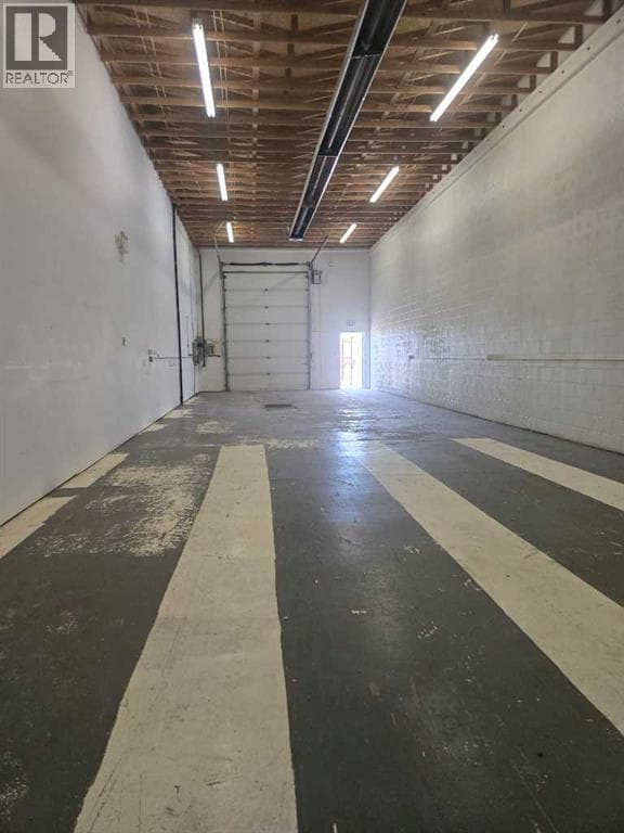 329 9 Street E photo 4