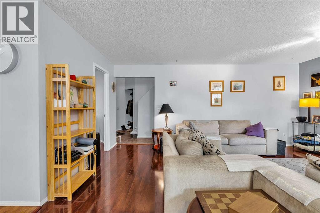 53 Shawfield Road SW photo 5