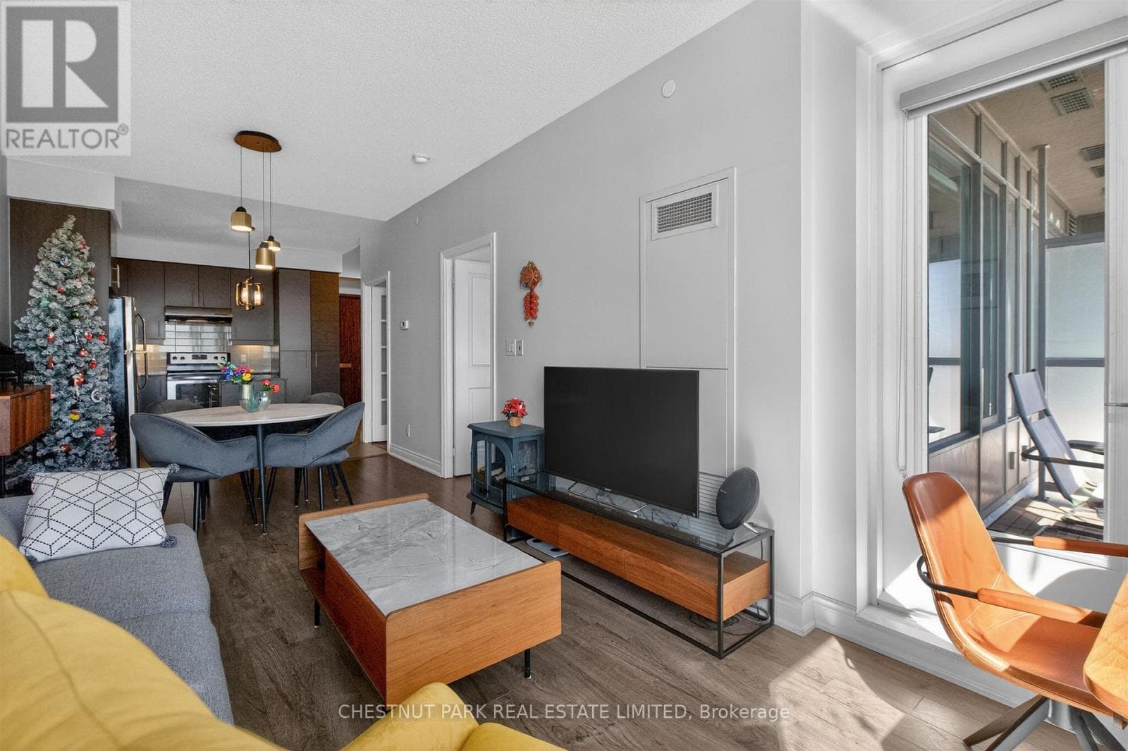 1109 - 277 SOUTH PARK ROAD photo 5