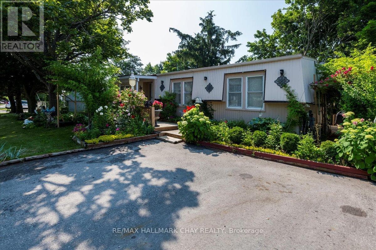 2 bed 2 bath single family at 43 LINDEN LANE — $347,000