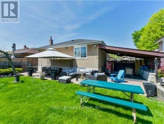 9 DEL RIA DRIVE photo 3