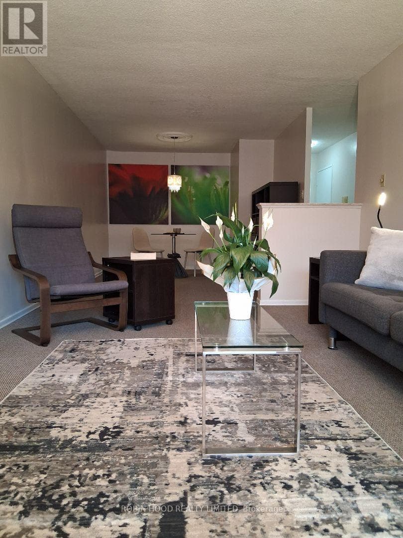 1 bed 1 bath single family at 605 - 975 WARWICK COURT — $355,000