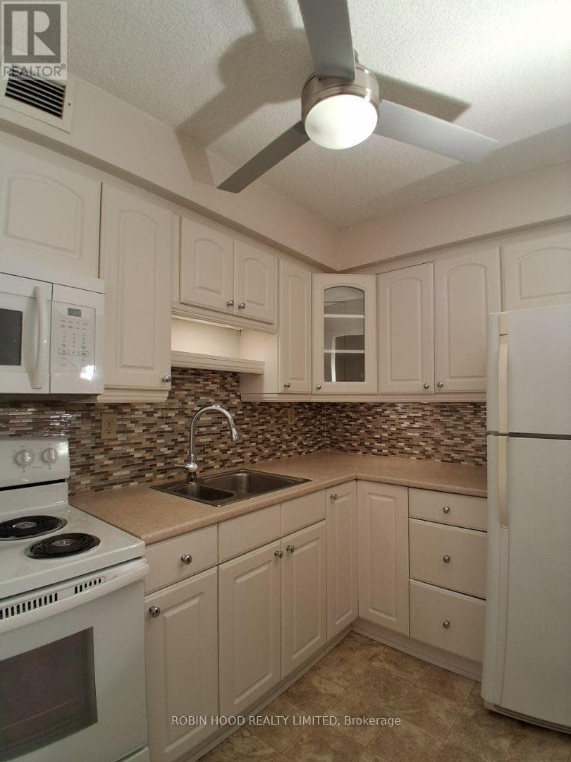 605 - 975 WARWICK COURT photo 5