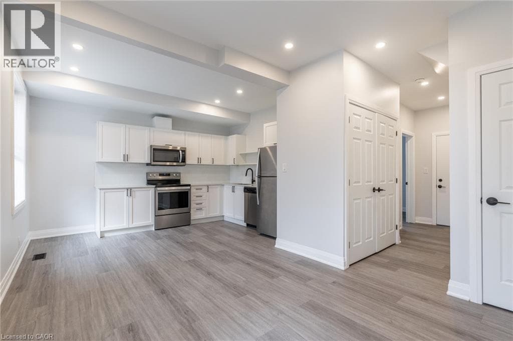 536 CANNON Street E photo 5