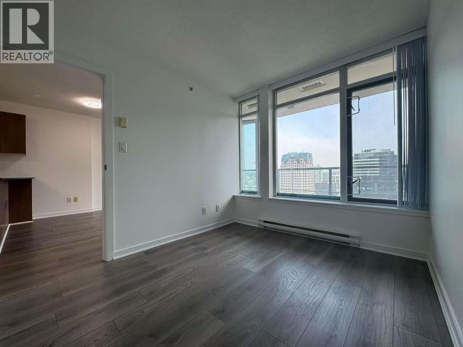1715 610 GRANVILLE STREET photo 2