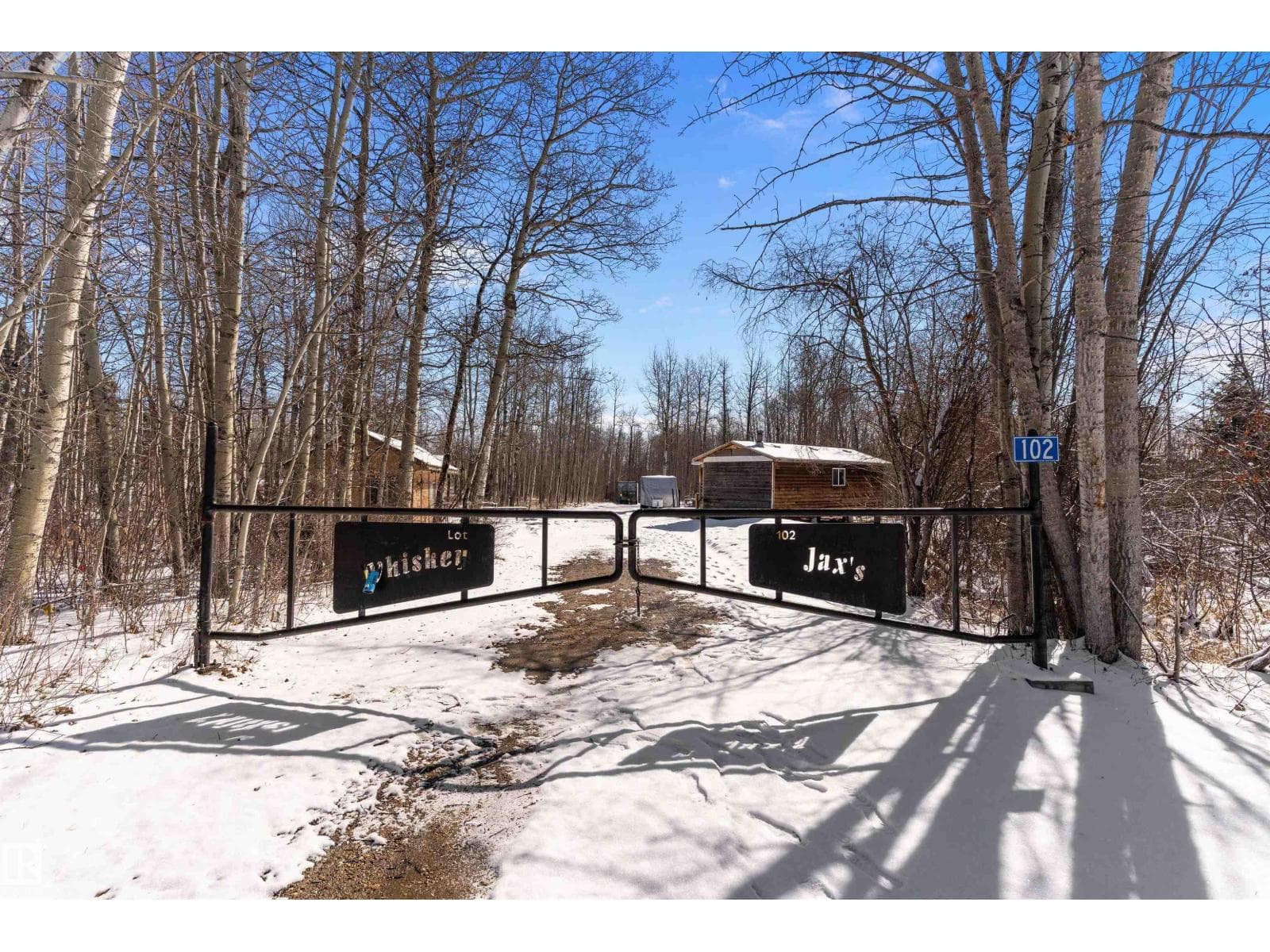 #102 5124 TWP ROAD 554 photo 2