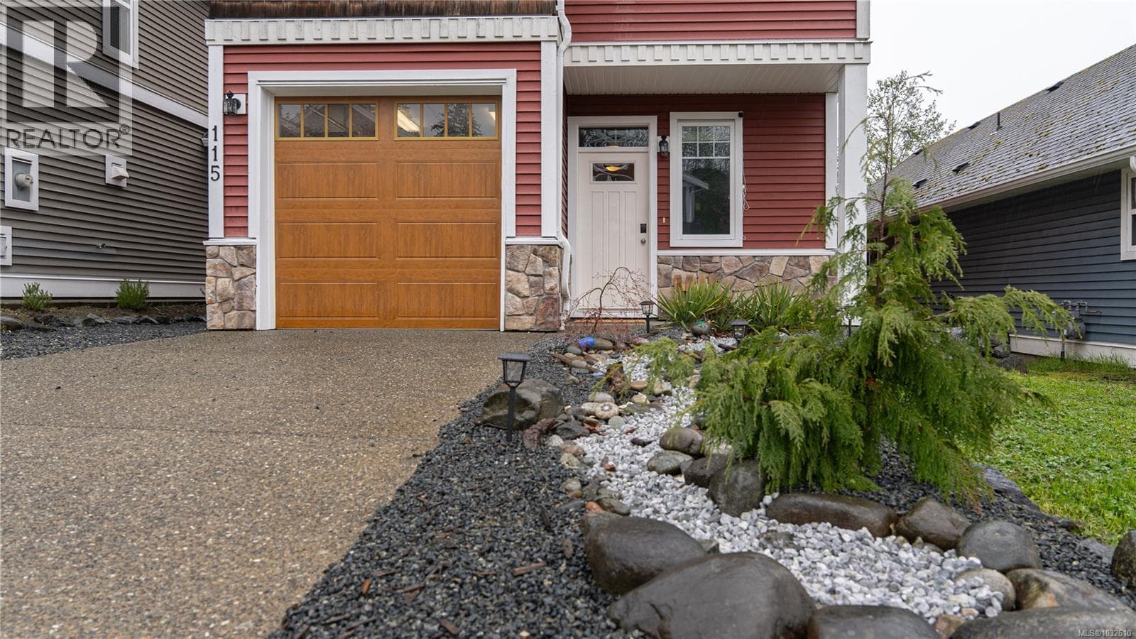 115 2260 Maple Ave N photo 3