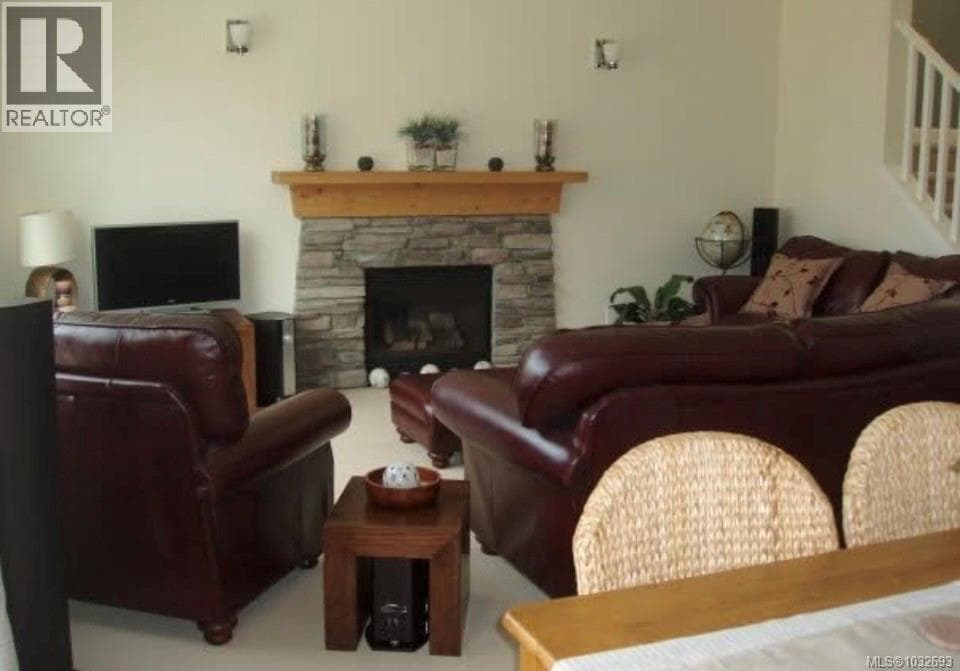 2306 Demamiel Pl photo 5