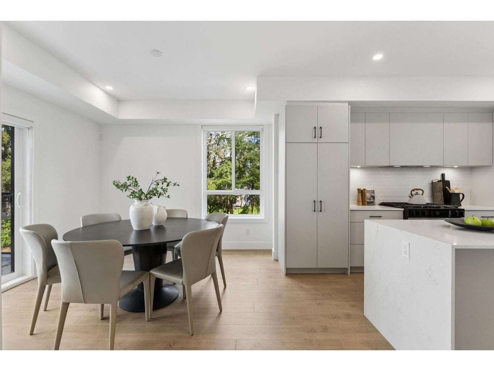 7 19667 55A AVENUE photo 5