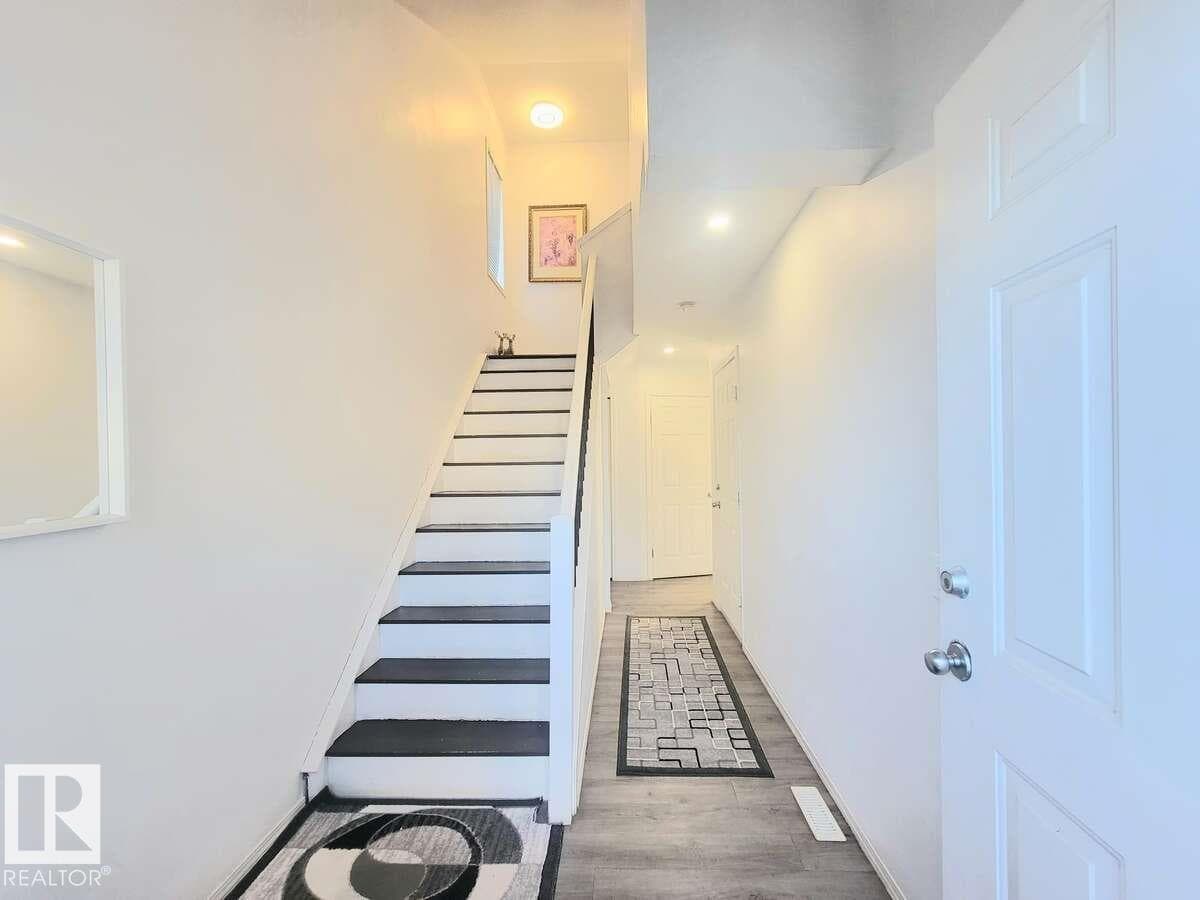 #33 249 EDWARDS DR SW photo 4