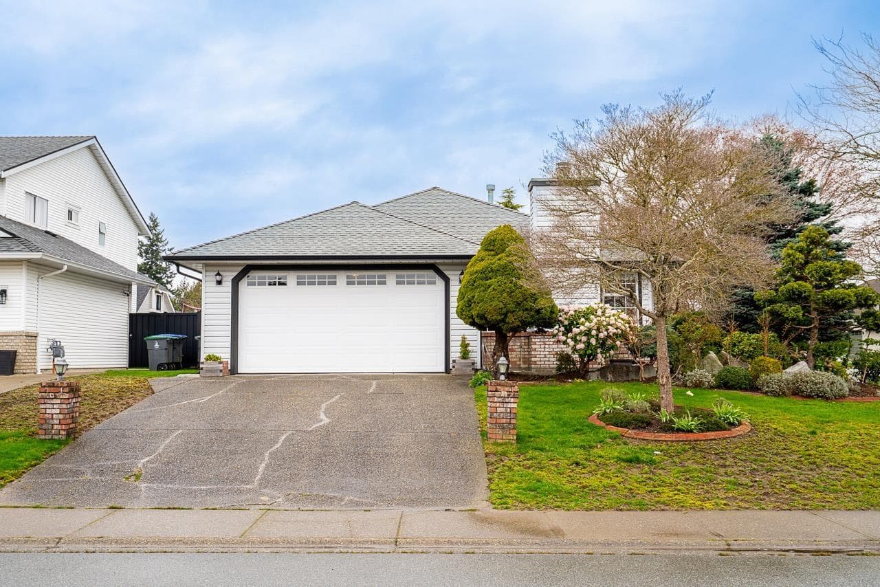 6167 189 STREET photo 5