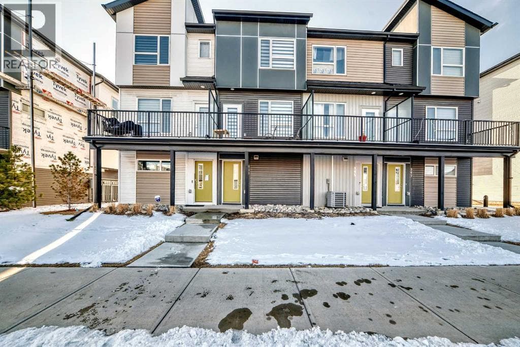 2 bed 3 bath single family at 263 Redstone Boulevard NE — $399,000