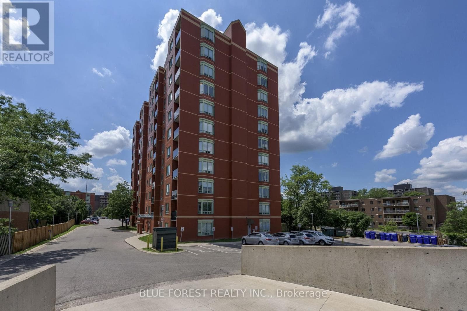 1105 - 76 BASE LINE ROAD W photo 2