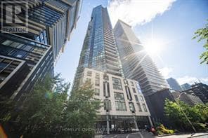 5202 - 45 CHARLES STREET E photo 4