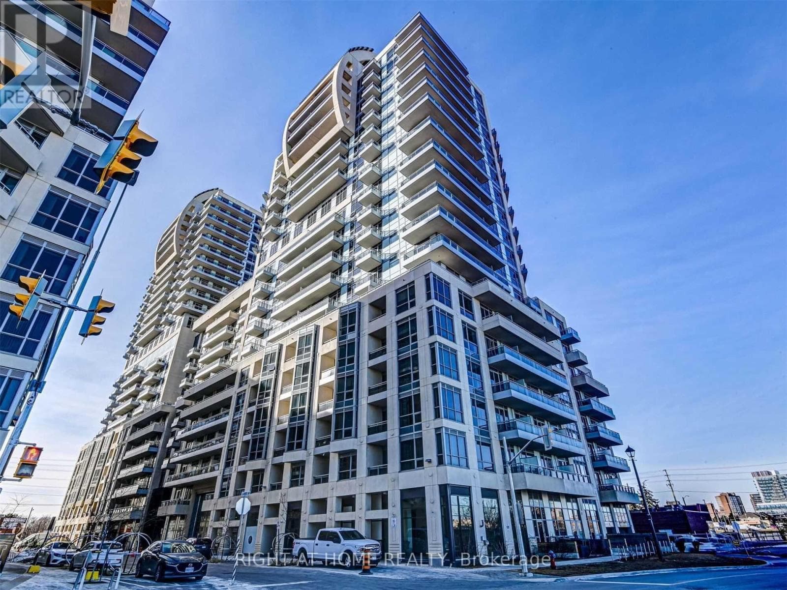 2 bed 1 bath single family at NE616 - 9205 YONGE STREET — $498,000