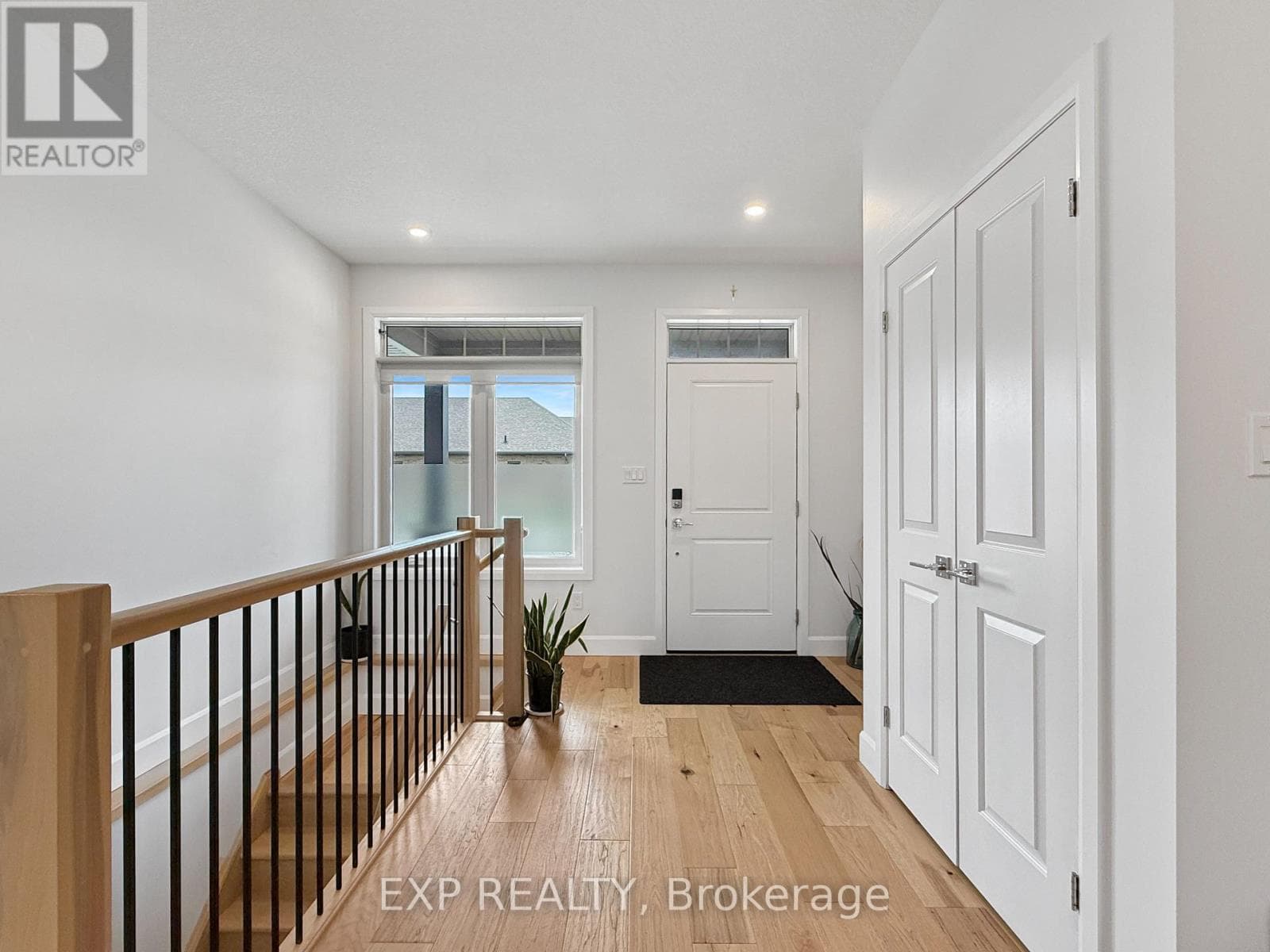 31 - 159 COLLINS WAY photo 4