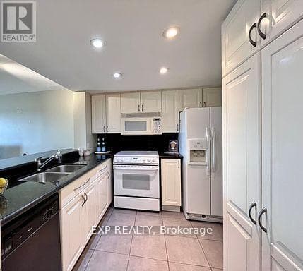 705 - 725 KING STREET W photo 2