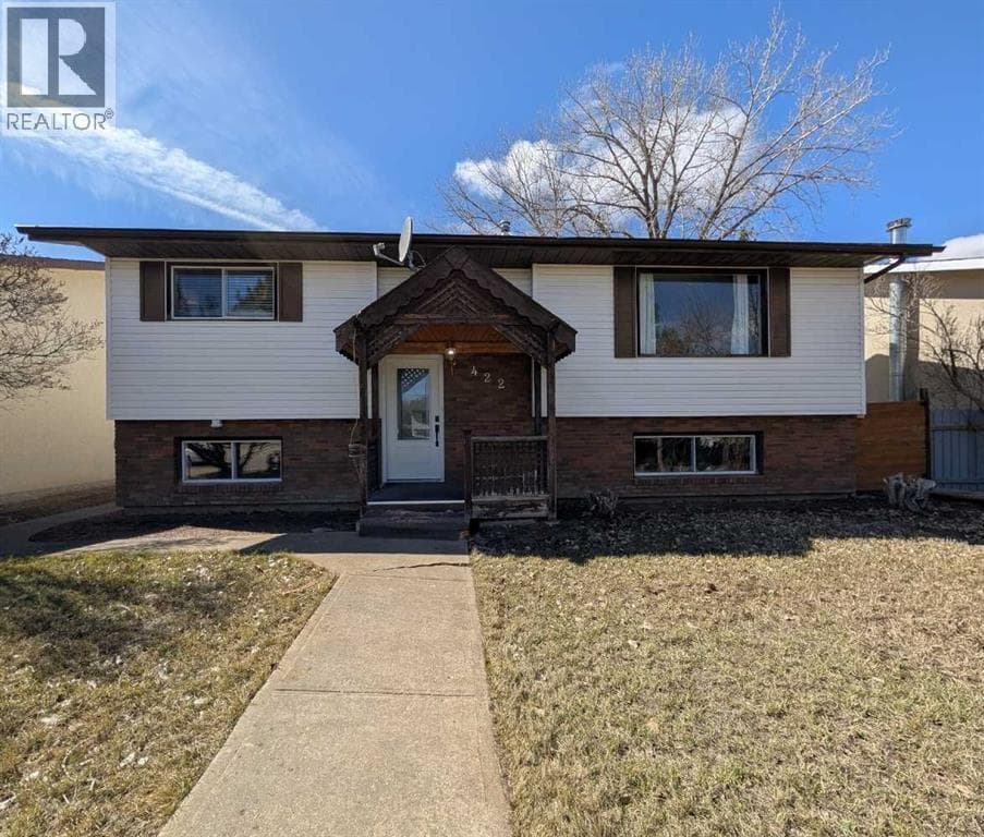 2 bed 1 bath single family at 422 Main Street S — $349,900