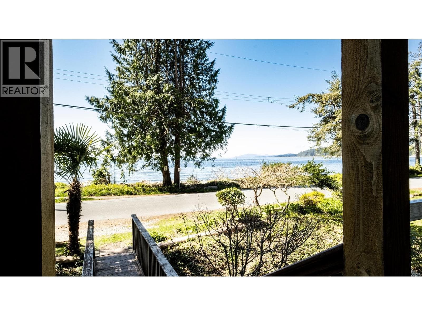 1618 OCEAN BEACH ESPLANADE photo 4