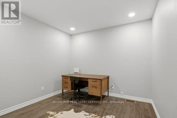 35 LORAINE AVENUE photo 5