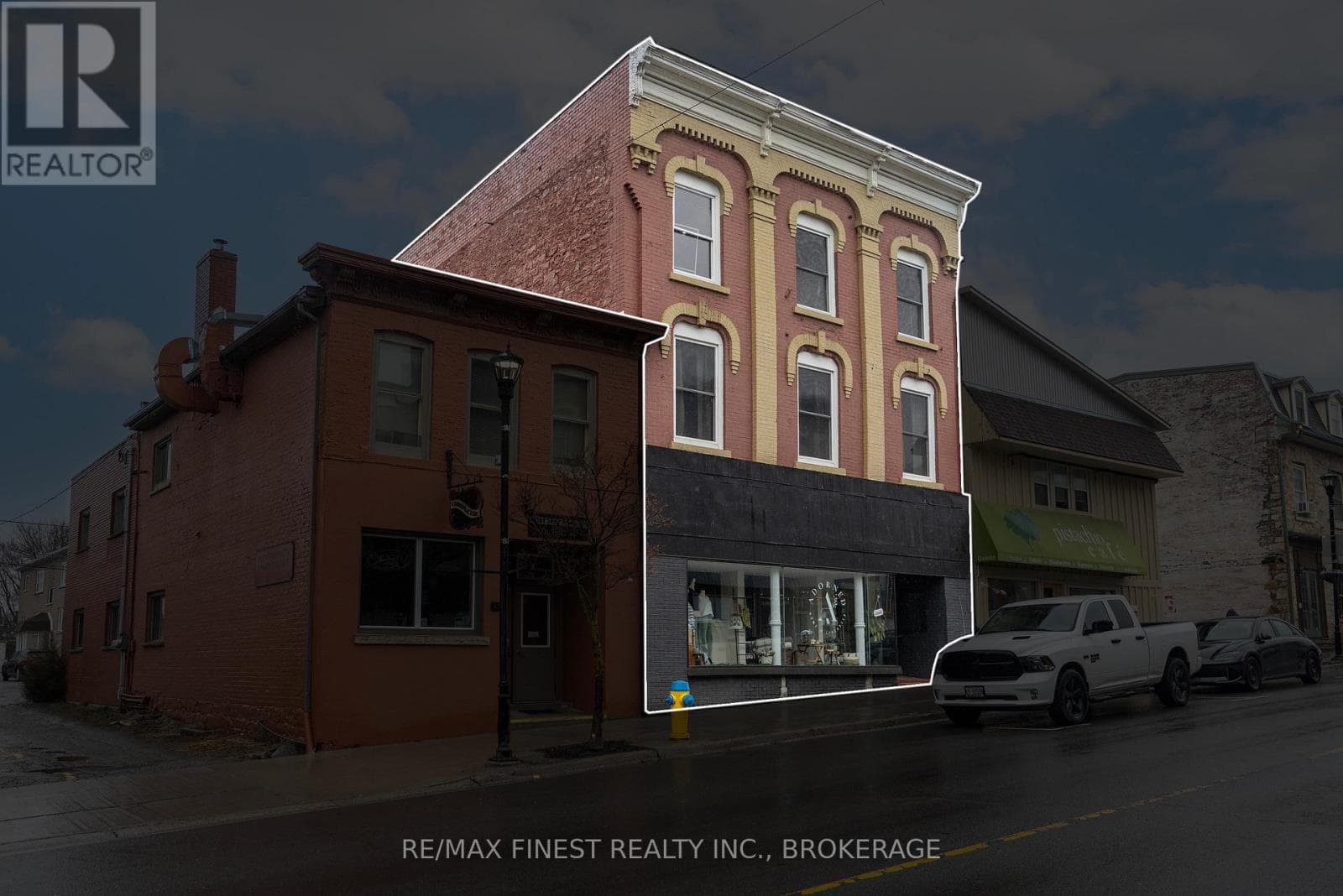 84 KING STREET E photo 5