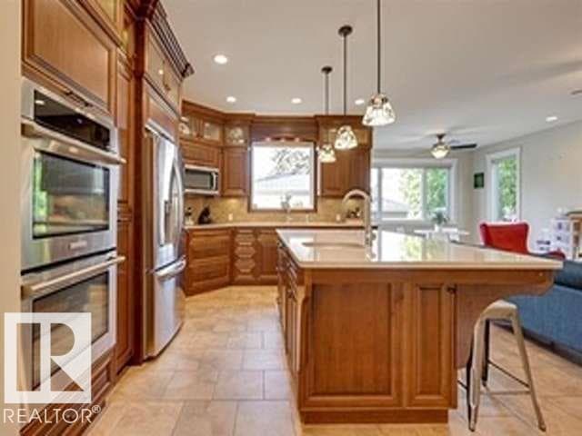 10836 130 Street NW photo 5