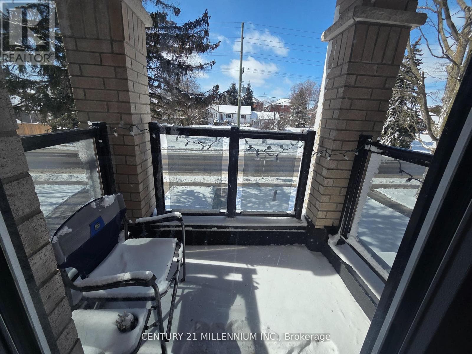 1565 GREEN ROAD photo 3
