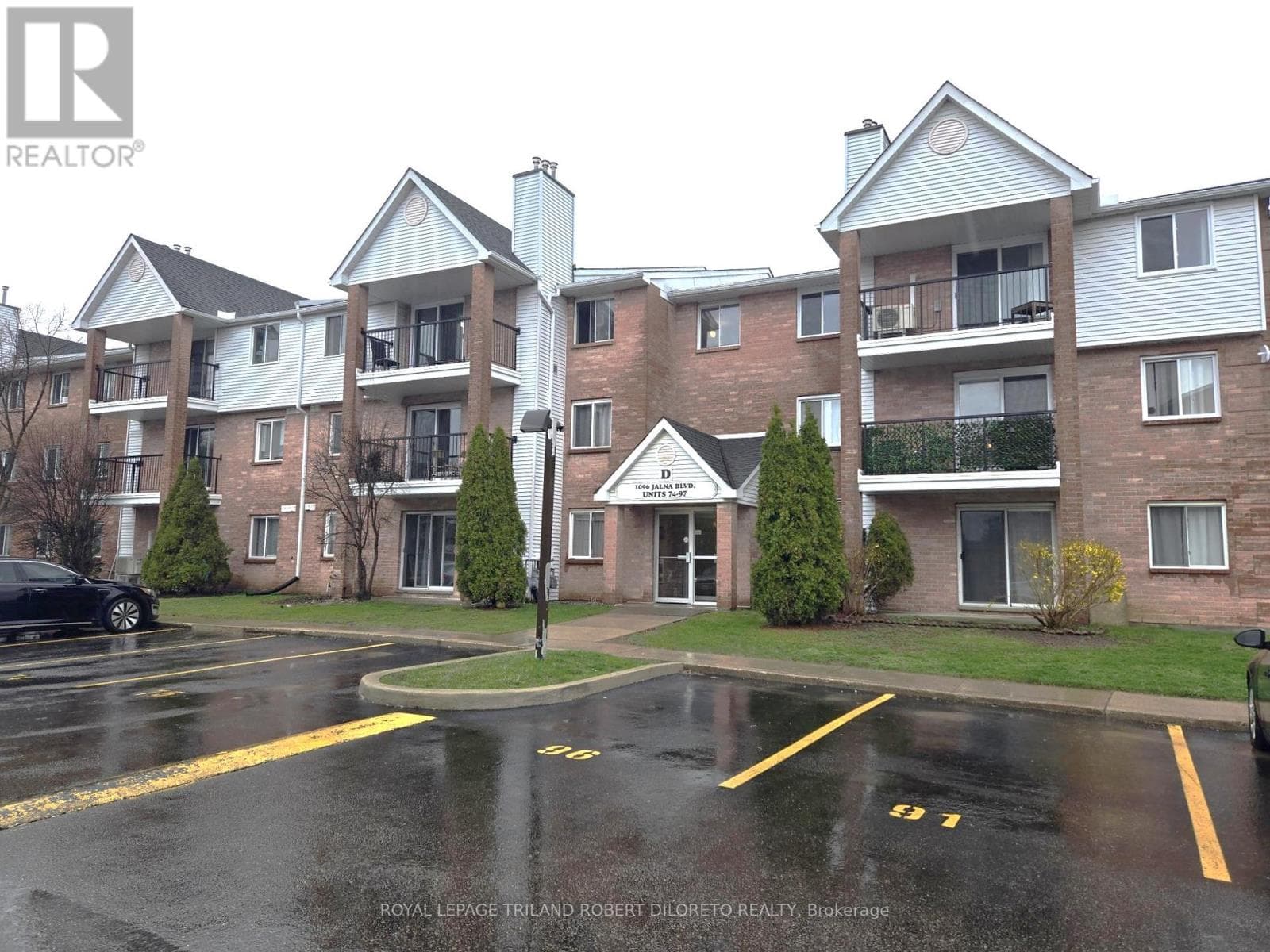 3 bed 2 bath single family at 92 - 1096 JALNA BOULEVARD — $249,900