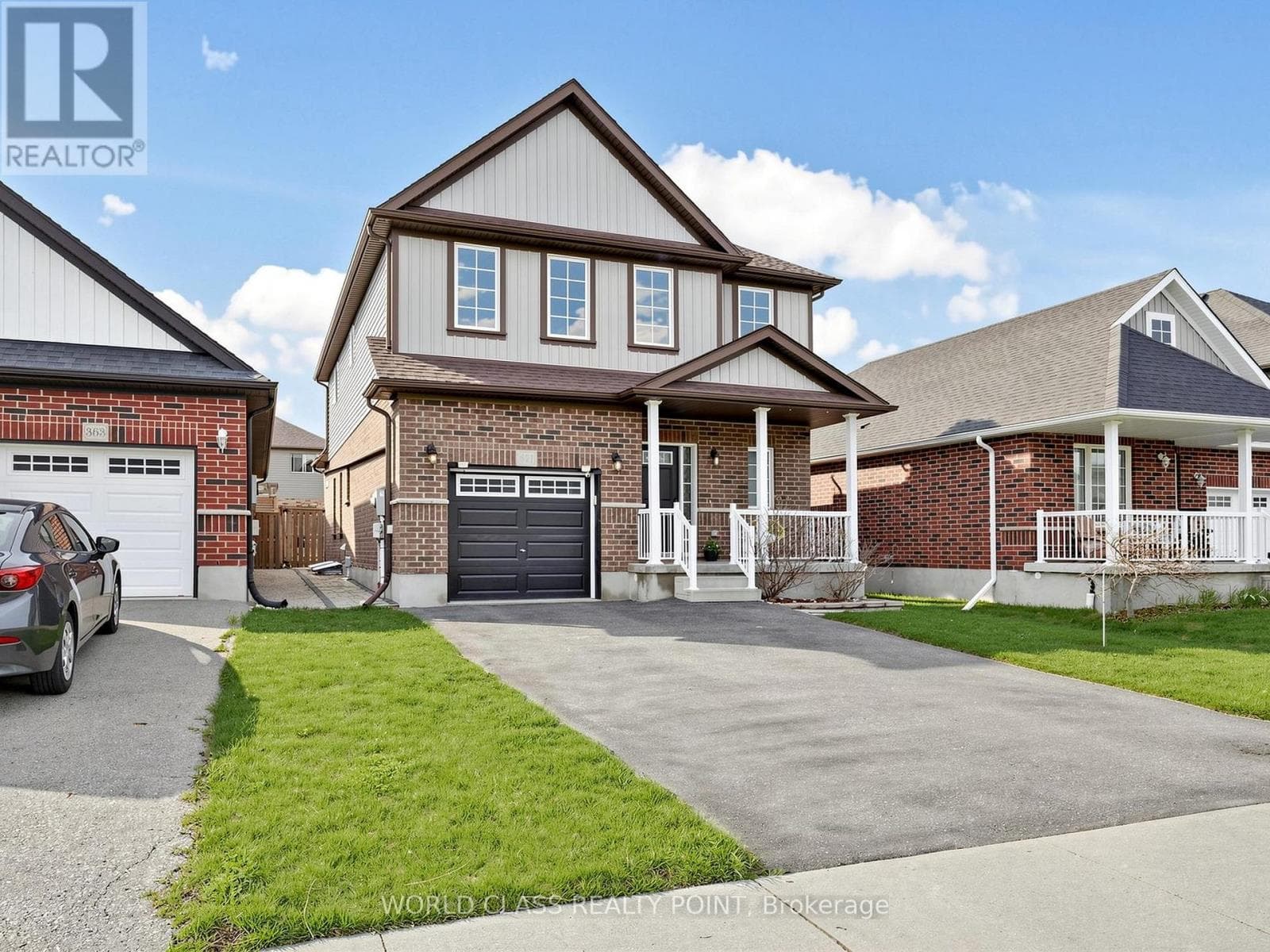 371 FINORO CRESCENT photo 3