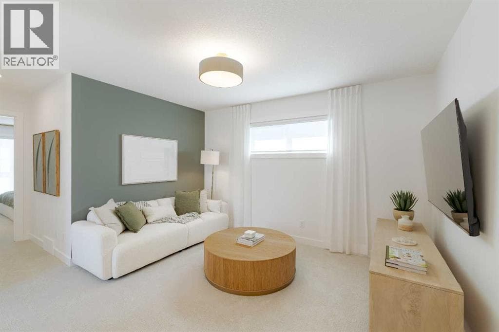 461 Rosemary Gardens SE photo 3
