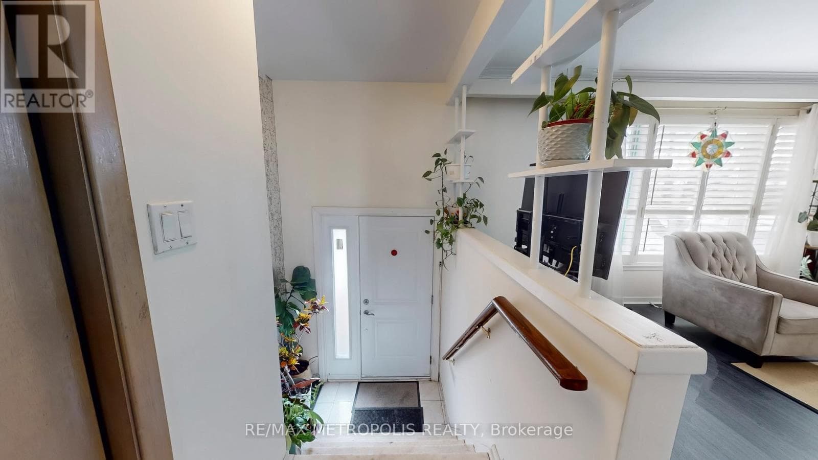 68 PAULVALE CRESCENT photo 2