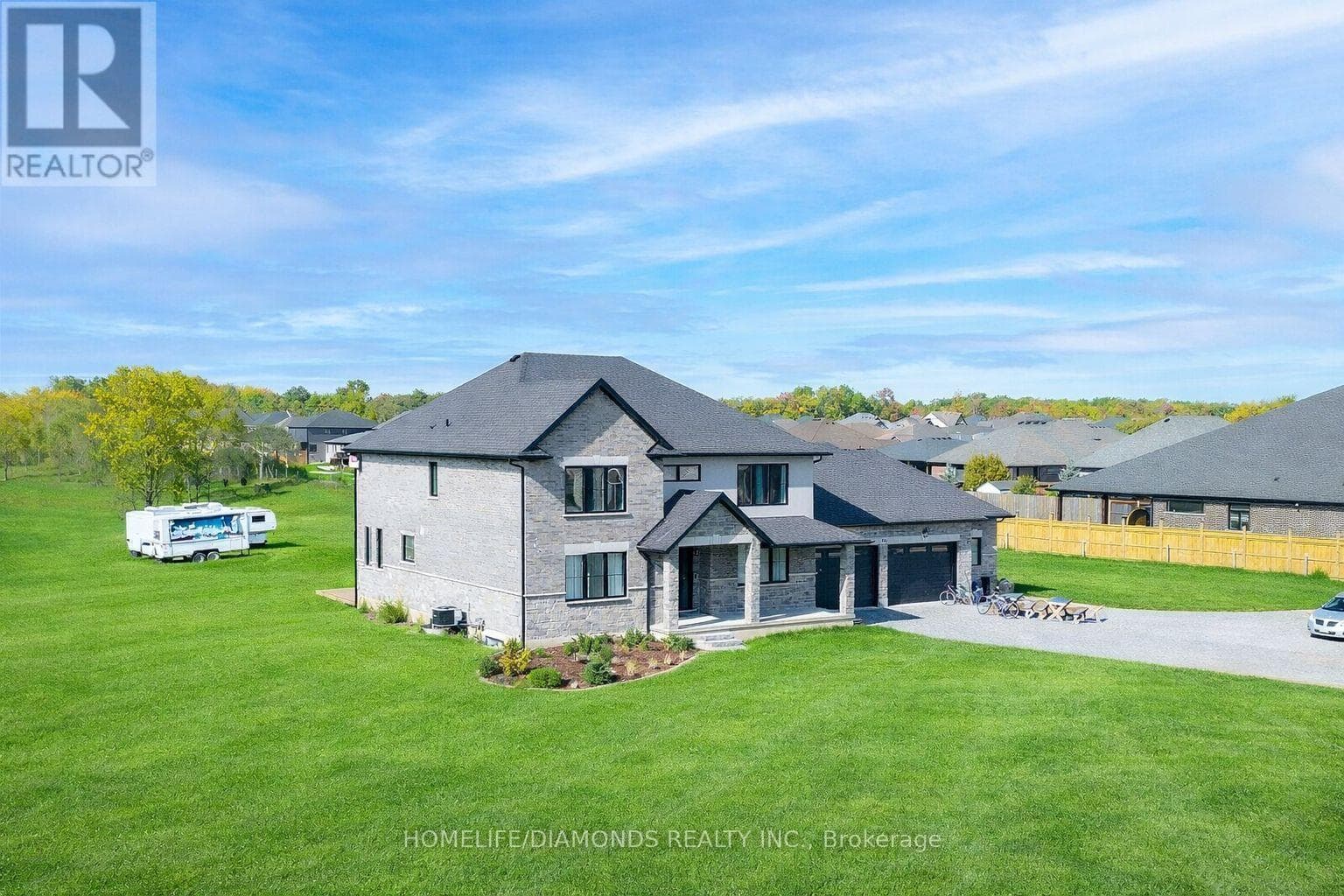129 SOUTH PELHAM ROAD photo 2