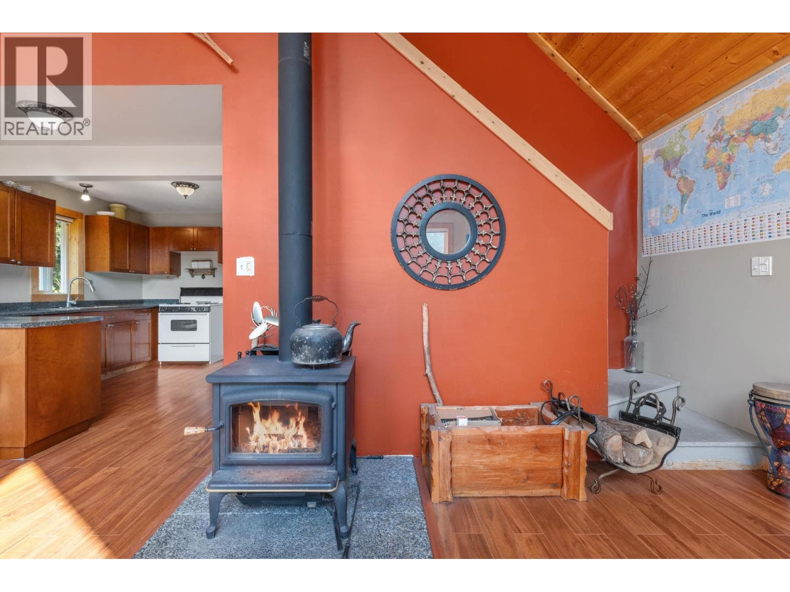 2873 BLACKWATER ROAD photo 4