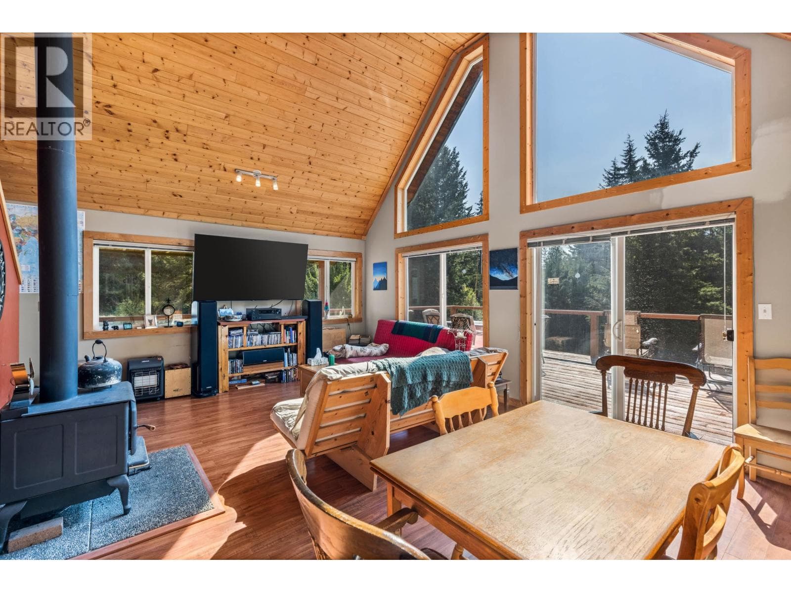 2873 BLACKWATER ROAD photo 2