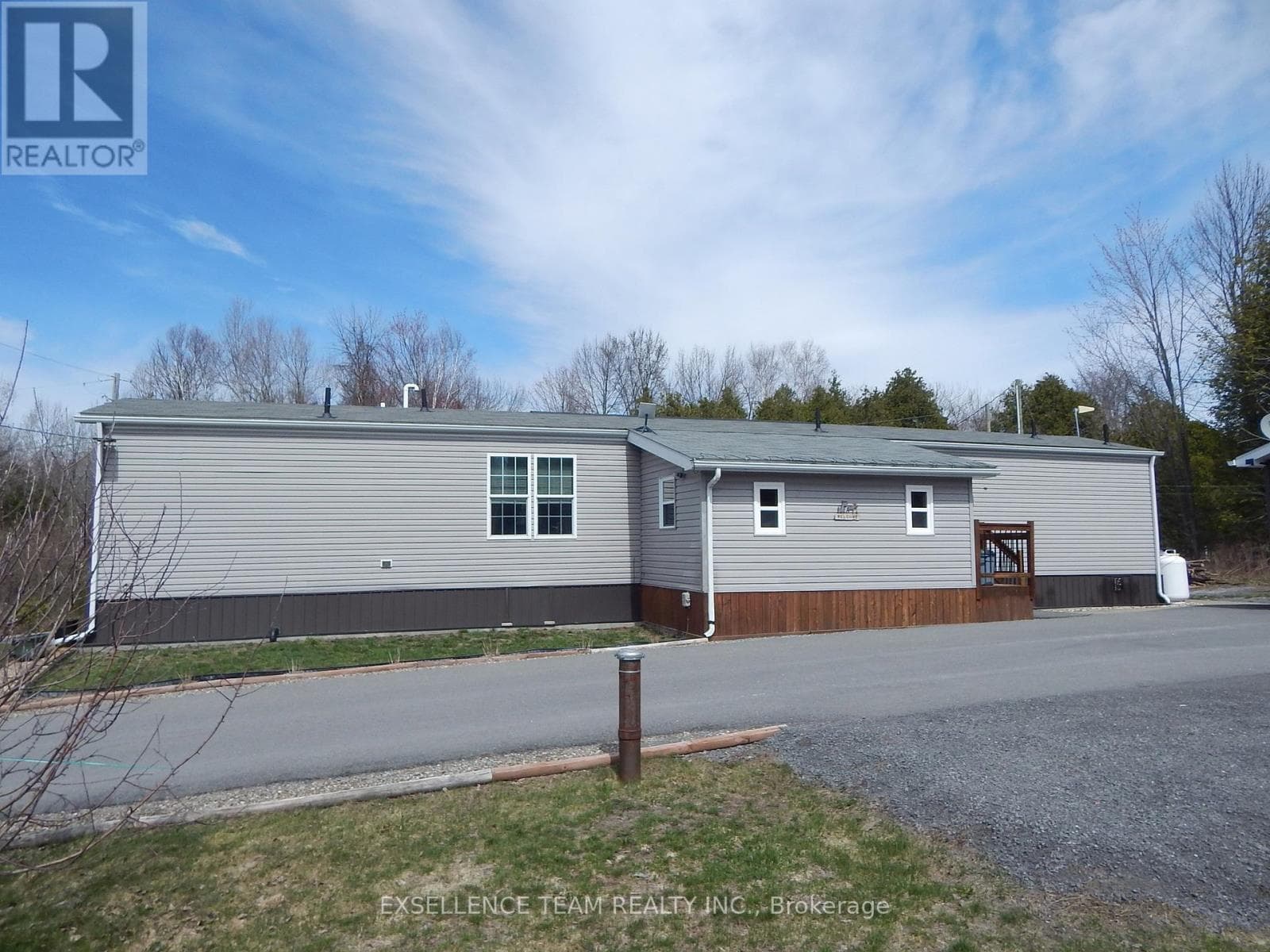 2729 CROWS NEST ROAD E photo 3