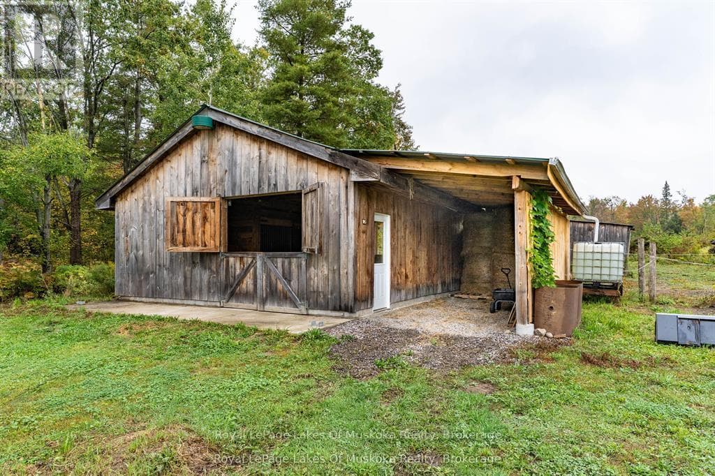 1741 DOE LAKE ROAD photo 4