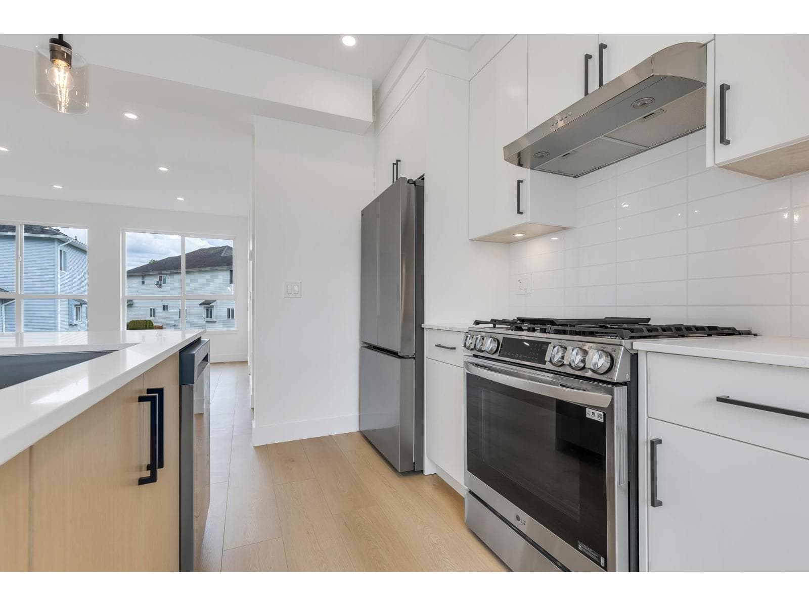 19 30501 ROBIN DRIVE photo 4