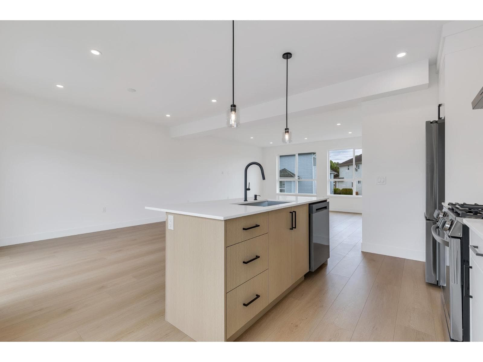 19 30501 ROBIN DRIVE photo 5