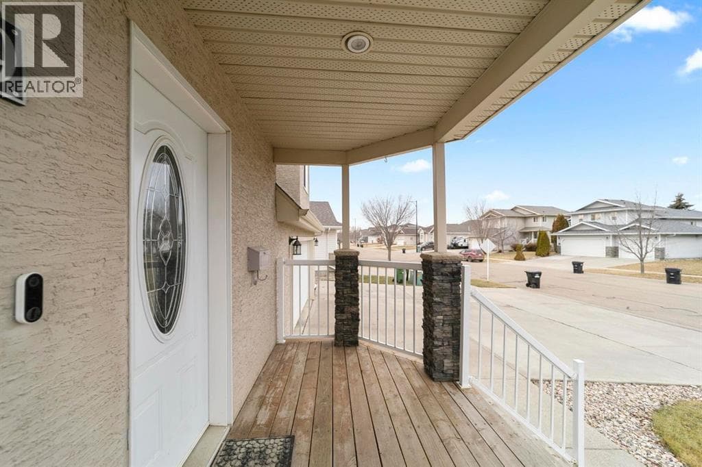 5809 28 Avenue photo 3