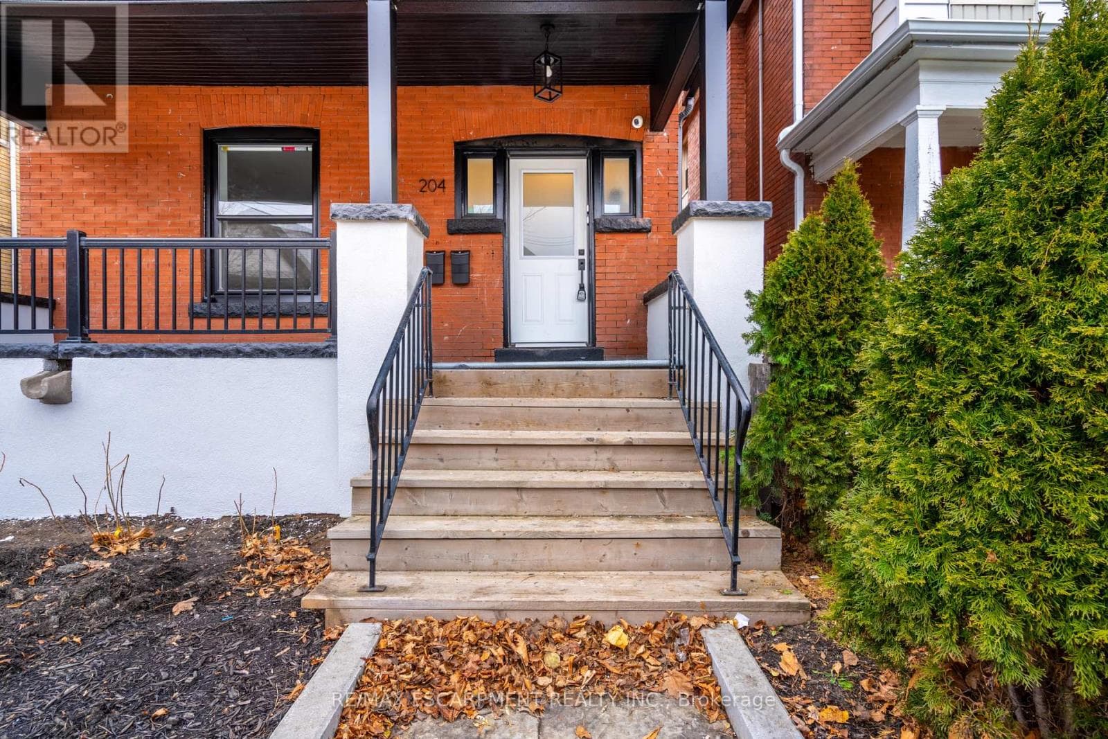 204 BALSAM AVENUE photo 3