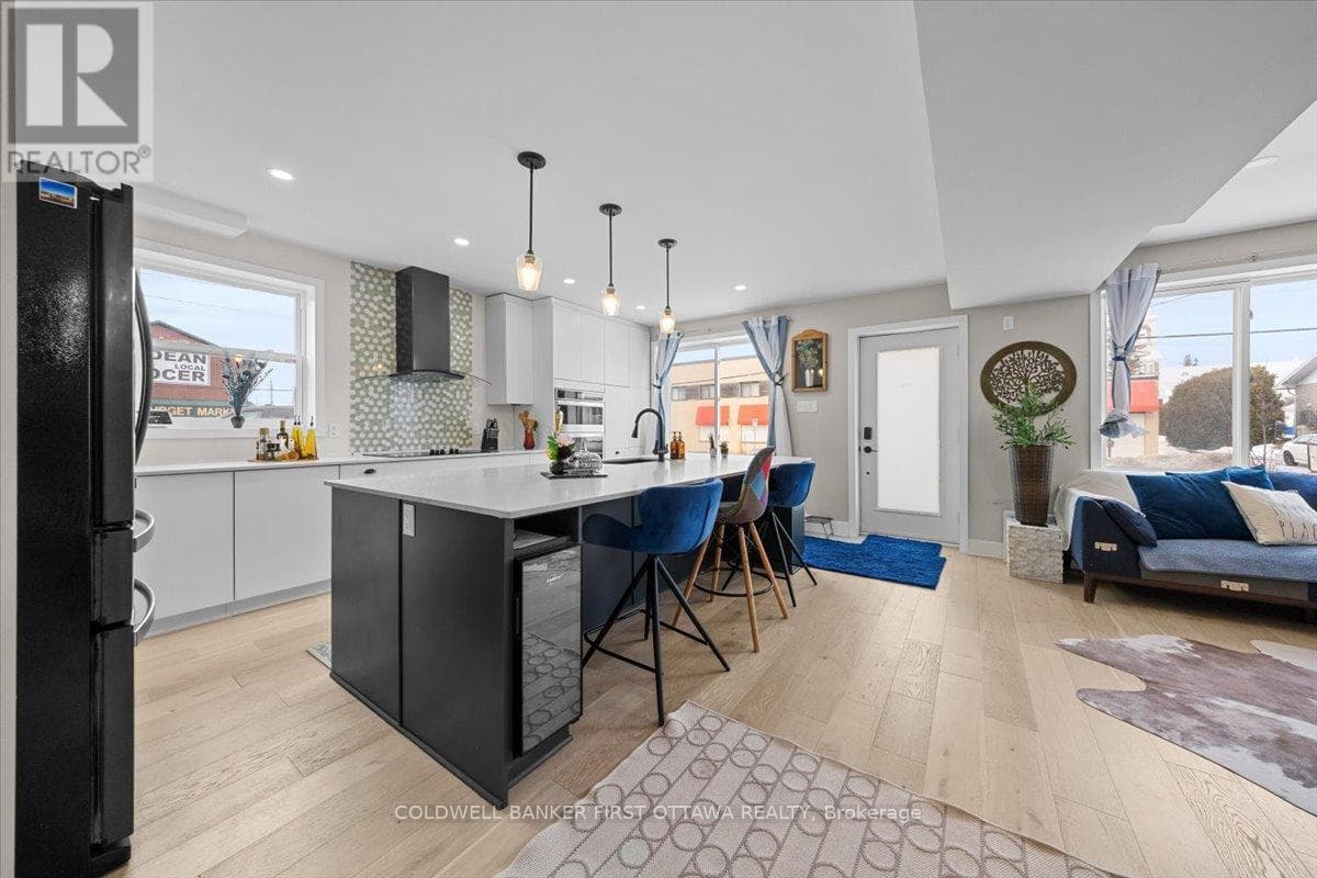 2234 LAVAL STREET photo 5