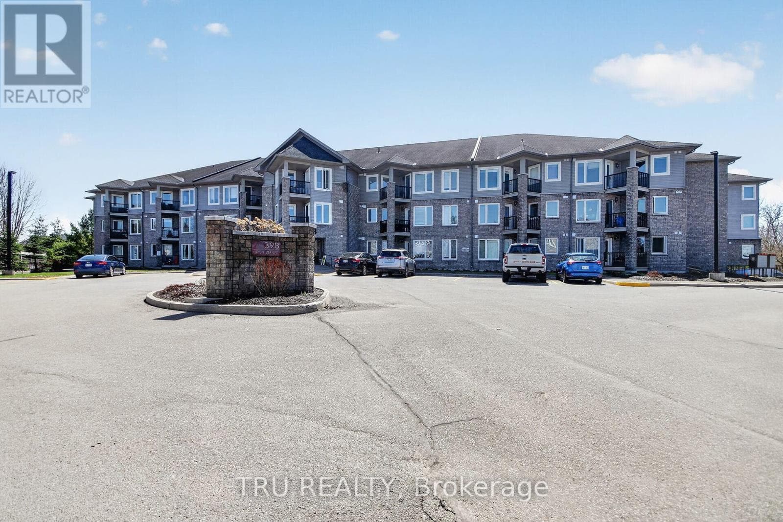 1 bed 1 bath single family at 113 - 398 VAN BUREN STREET — $345,900