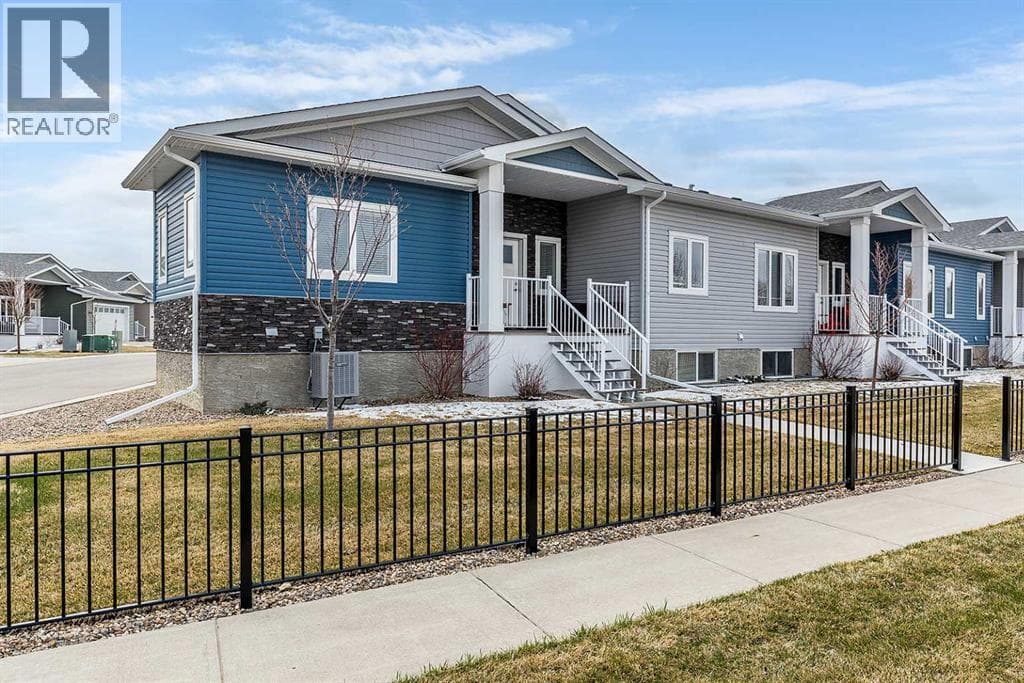 1303, 401 Southlands Boulevard SE photo 2