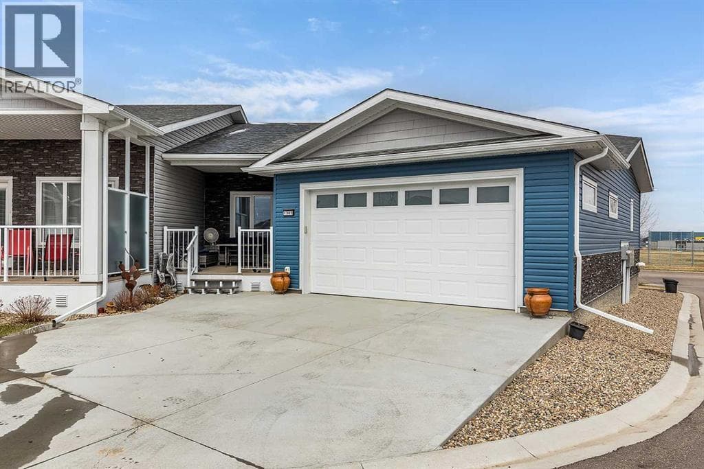 3 bed 3 bath single family at 1303, 401 Southlands Boulevard SE — $514,900