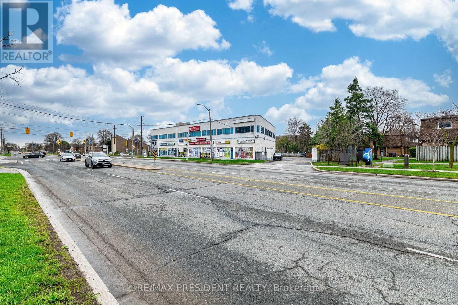 1625 ALBION ROAD photo 3