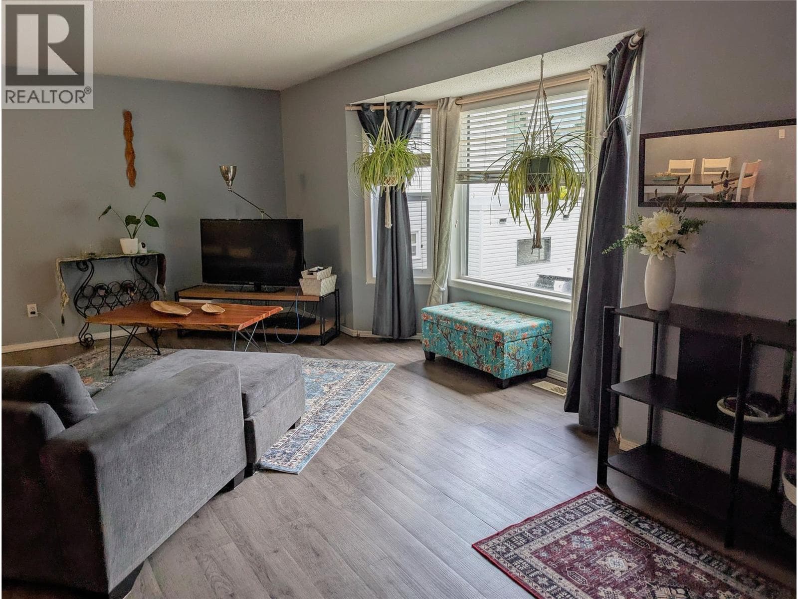 710 Ivy Street photo 3
