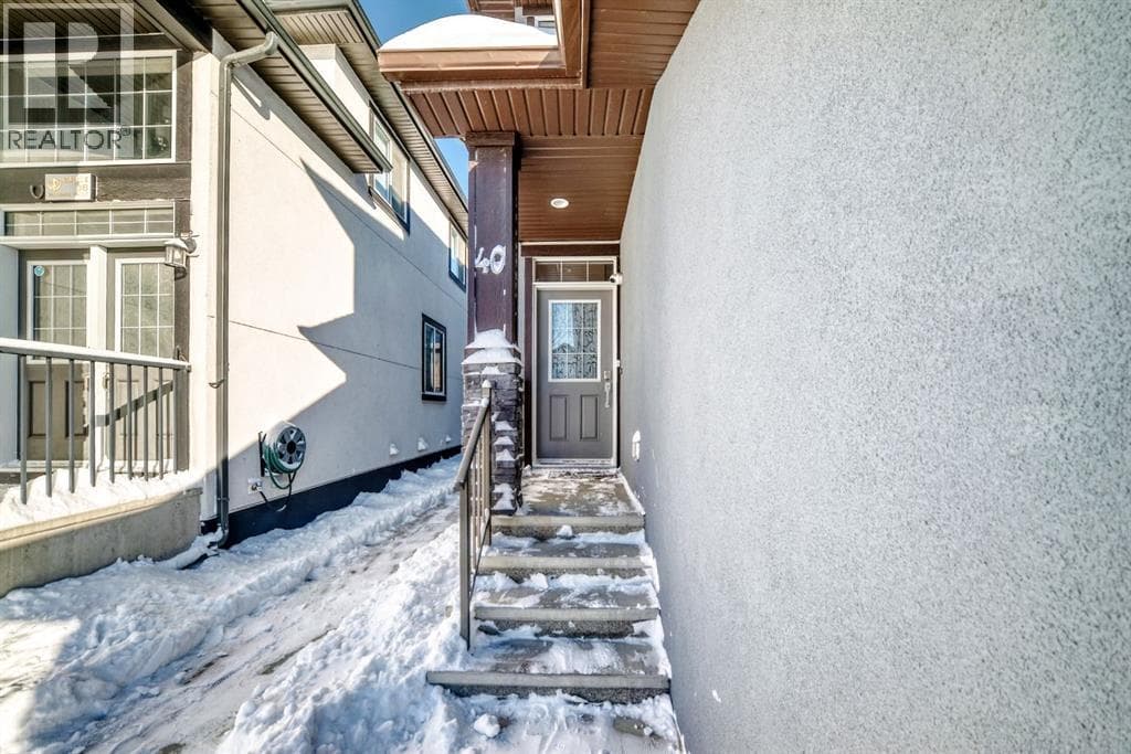 40 Saddlelake Gardens NE photo 2