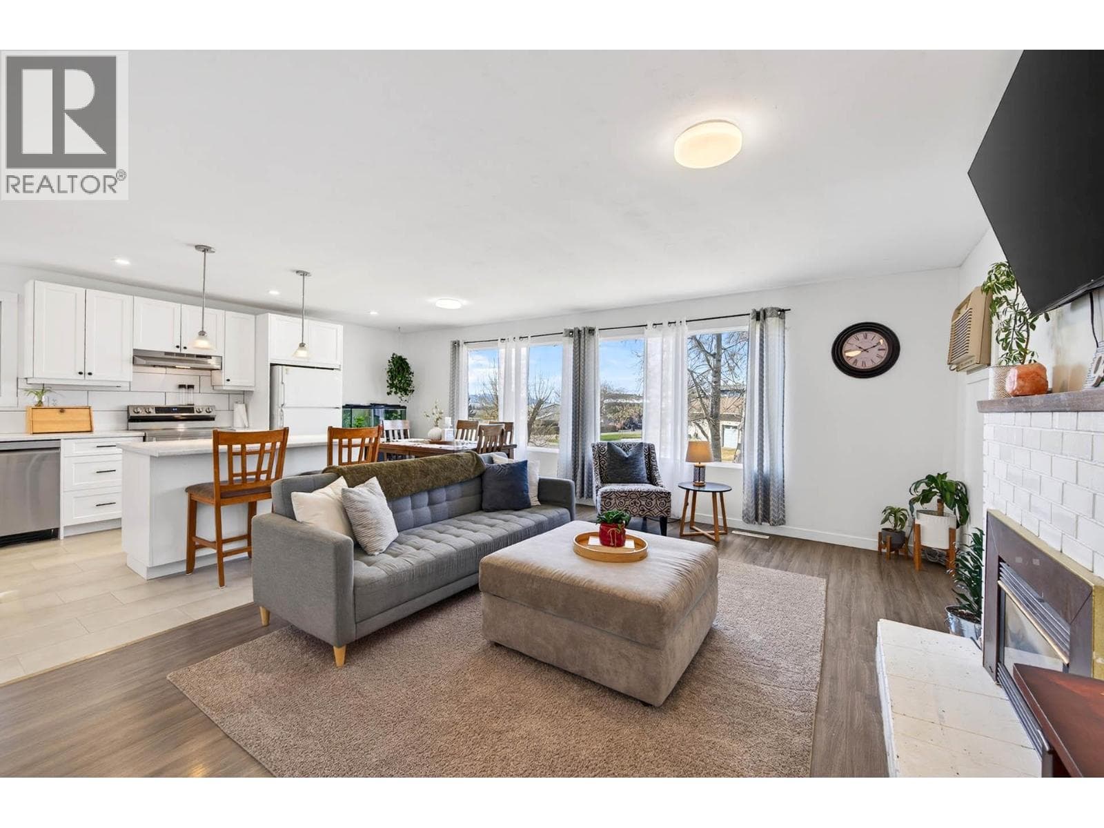 15 Galena Avenue photo 4