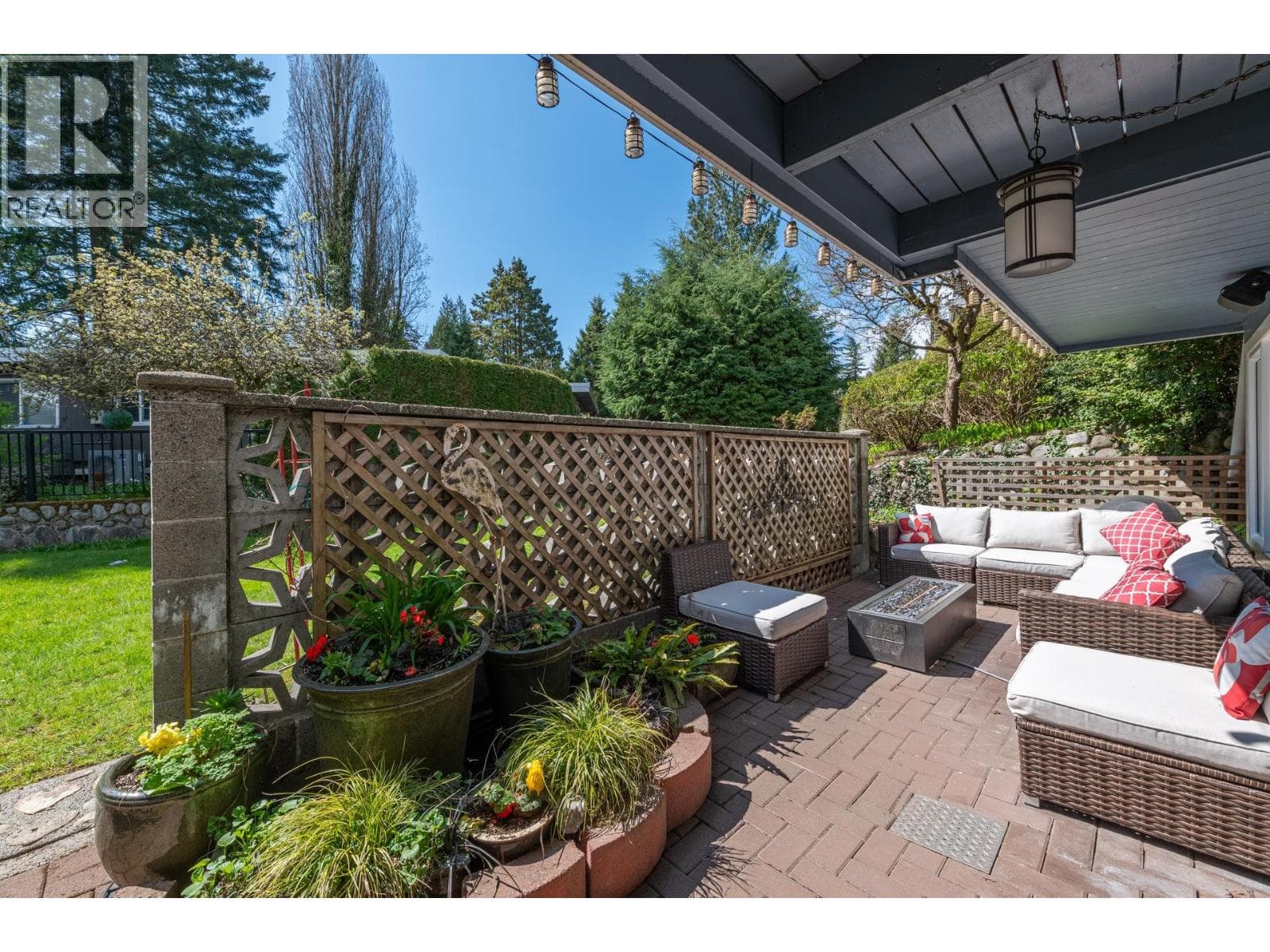 3669 EDGEMONT BOULEVARD photo 4