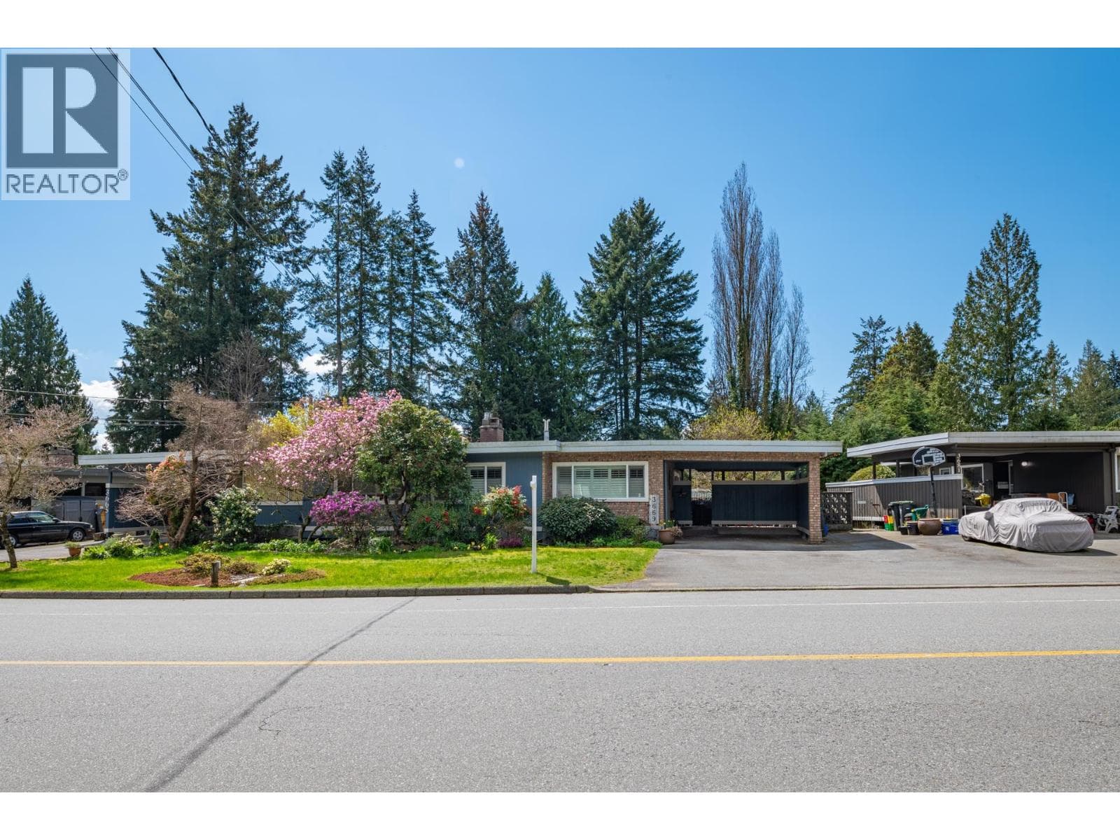 3 bed 2 bath single family at 3669 EDGEMONT BOULEVARD — $1,999,000